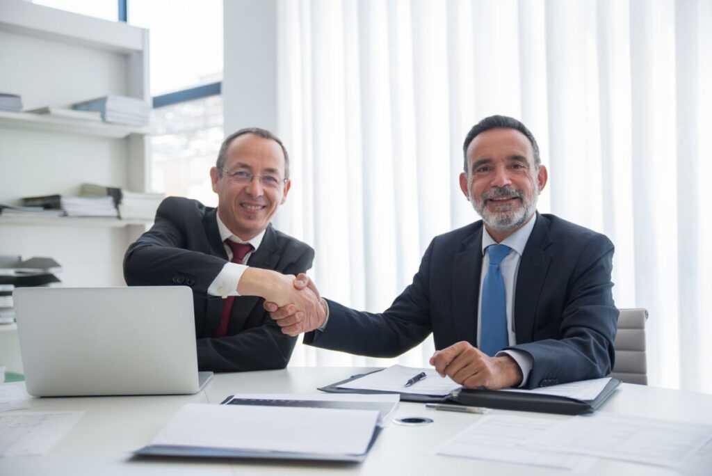 Branding B2B vs B2C: Como a Estratégia de Marca Muda Conforme o Público