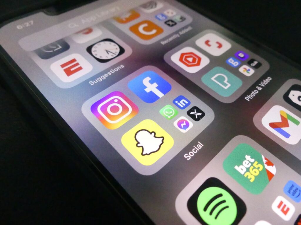 Sua Marca Muda de Cara no Site, no Instagram e no Marketplace — e Isso Custa Caro